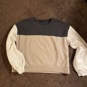 Abercrombie and Fitch balloon sleeve sweater